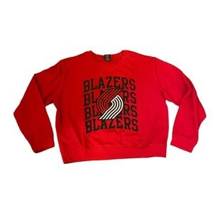 NBA women’s Blazer long sleeve pullover sweatshirt size XL red